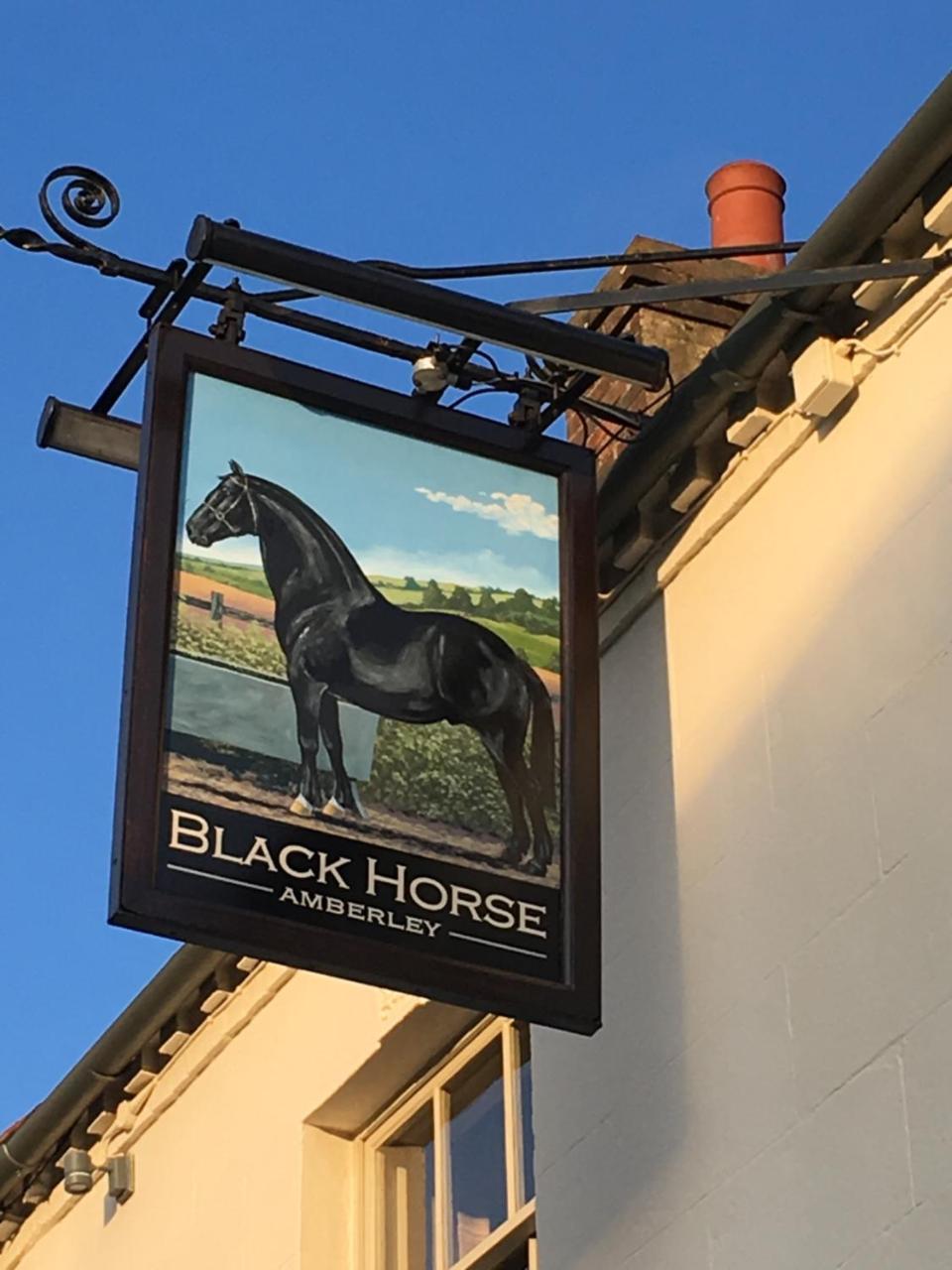 Black Horse Амбърли Екстериор снимка